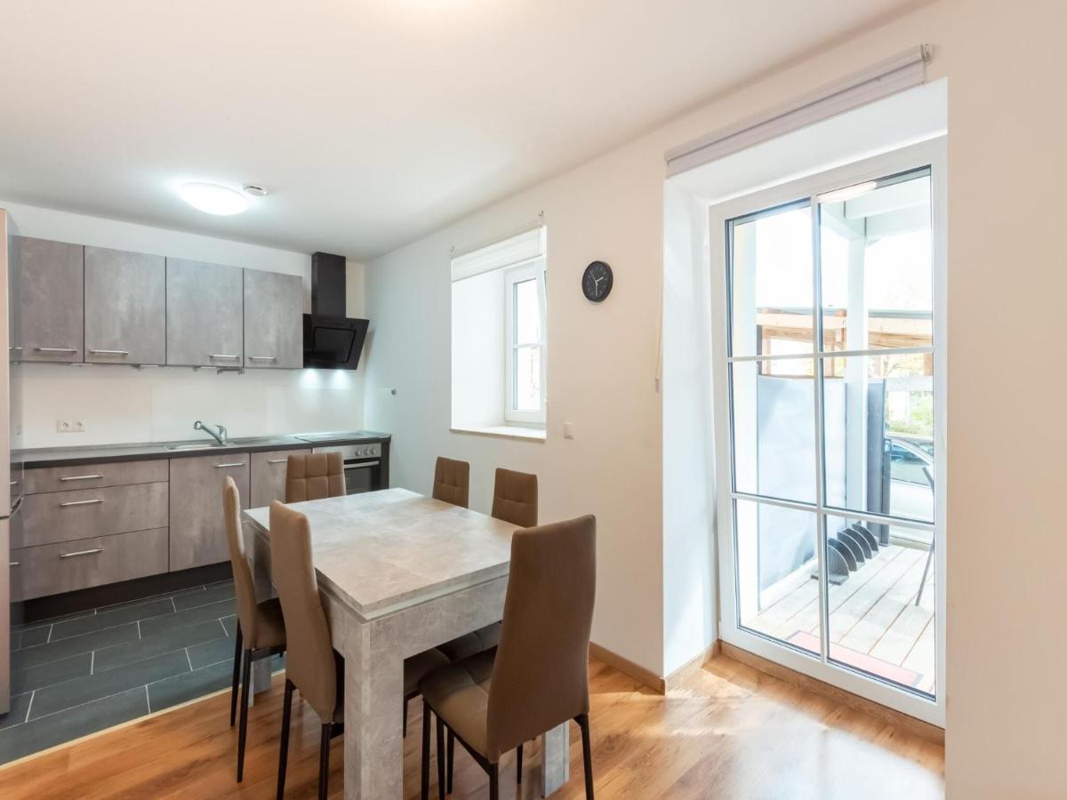 Apartment With Terrace In An Ideal Location Haunsheim Exteriér fotografie